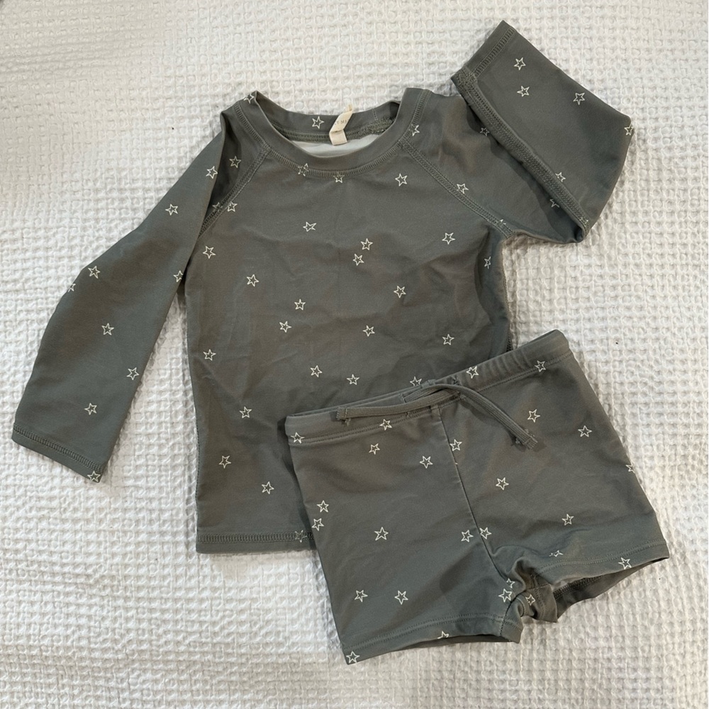 Quincey Mae Boys Rash Guard and Short Set size 12-18m